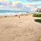 In the heart of Condado a 2 Bedroom Apartment Balcony