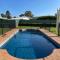 Spacious resort style property with pool in Mudgee - Rest Easy Mudgee Villa