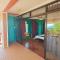 80 Bar Hostel