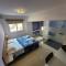 Palm Sea Suite 17