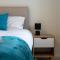 Modern Luxury 2 Bed Didcot Home with Free Parking