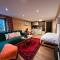 One Bedroom with mountain and garden view ground floor of Chalet Solaria - 茨韦西门
