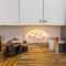 Peaceful, fun, & funky round home with pool table - Arden