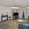 Peaceful, fun, & funky round home with pool table - Arden