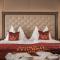 Hotel Norica - Thermenhotels Gastein mit dem Bademantel direkt in die Therme