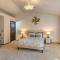 Comfy 4B/2b home near Dunes & Ocean! Pet Friendly!