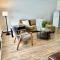 Charming and Convenient 2br 1ba apt - fully furnished and equipped - fast Internet - Forest Park