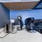 McCormick 5Br 4Ba Luxury Suite for groups up to 12 guests with Optional parking and Gym access - شيكاغو