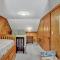 Log Cabin and Guest House Sleeps 18 2 Game Rooms