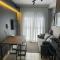 Belo Studio com suíte e varanda - Sao Paulo