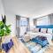 Chic and Central Condo - Palm Wave Says