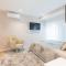 WelcomeBuddy - SeaLux Apartment