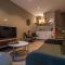 Downtown Suite