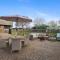Chickens, great walks & local pubs, Games Room and Free Parking