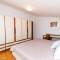 Apartment Sirol