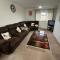 New Stylish 2-Bed Retreat in Central Windsor