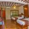 Hotel Jungle Crown