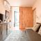 Almada Apartments 468
