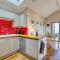 Beautiful Seaside Holiday Home - West Bay