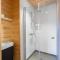 Accessible Nature Cabin with Lake & Mountain Views - Solstråle Hytte - Vradal