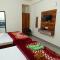 Shri Girraj Residency