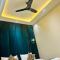 Taj Ronak Luxury Hotels - Agra