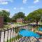 Chic 4-Bed Home near Attractions - JZ Vacation Rentals - Soulard