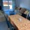 Three double bedrooms detached house, 5 minutes walk to the beach and with private parking, perfect for a family! - Sandown