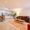 Charming Euston - لندن
