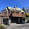 90 Chalet Crescent