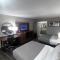 Quality Inn & Suites Near White Sands National Park - 阿拉莫戈多