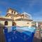 Villa los Dulces-Piscina Privada