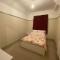 2 Bed House in Barrow Hill Sleeps 4 - Hollingwood