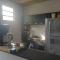 hospedagemsaopedro apartamento com garagem a 13 km de Cabo frio 22 km de arraial do cabo