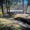Berns Summit Solitude: Stream-Front Serenity