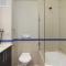Lagoon Beach 302A by HostAgents - 开普敦