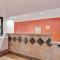 Super 8 by Wyndham Galveston