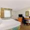 La Quinta Inn by Wyndham Orlando Airport West