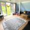 FRONT LINE Chalet with OPEN Sea Views & Swimming Pool in Kingsdown No14 - Kingsdown