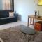 CHIC Family-friendly home sleeps up to 12 People, Right Unit