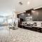 Stunning 5 bedroom house near Disney