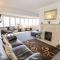 11 Glyn Garth Mews