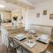11 Glyn Garth Mews