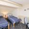 11 Glyn Garth Mews