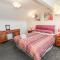 11 Glyn Garth Mews