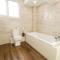 11 Glyn Garth Mews