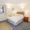 11 Glyn Garth Mews