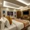 BLESS INN - Near Connaught Place