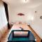 3 Rooms Apartment, Top Center, 1st Floor, AUBG, WiFi, PC i5 SSD, Tablet, AndroidMiTvBox, 3 LED TVs 200 Channels, Long Terrace, Self-Easy-Late Check-in, Stay Before Greece