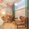Riverside Glam: Stylish Urban Escape